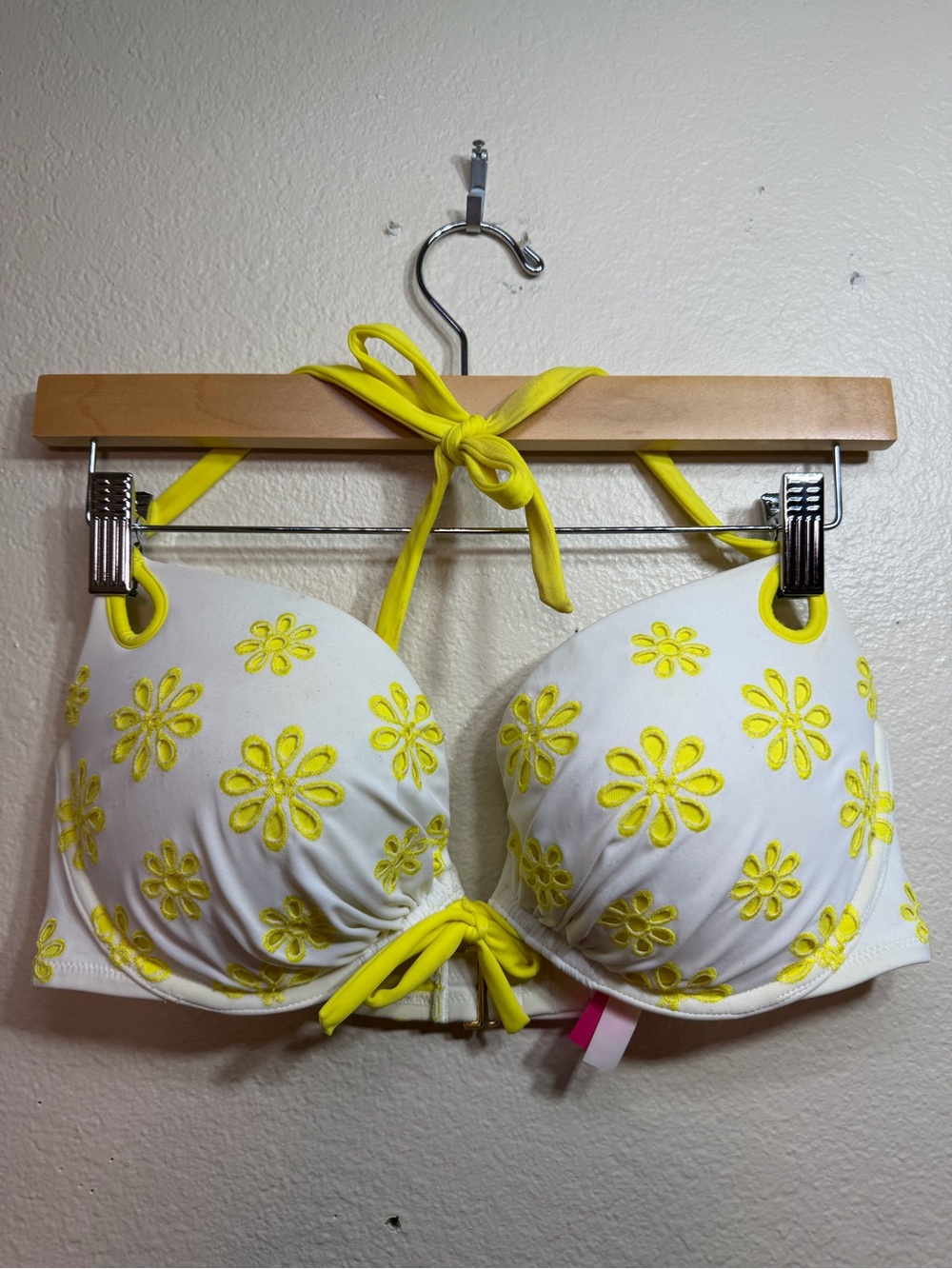 Vintage Victoria's Secret  Daisy Bikini Top 36D 💛👙Beach Vacation Summer